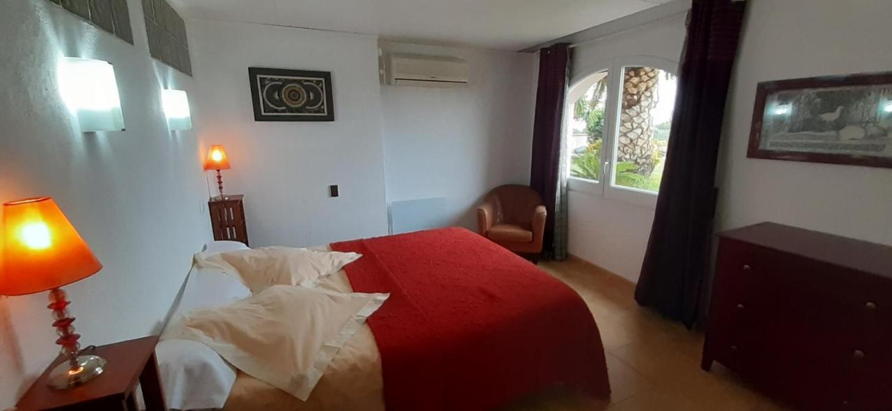 Appartement & Spa - Panoramic Olivars Pau Ngoại thất bức ảnh